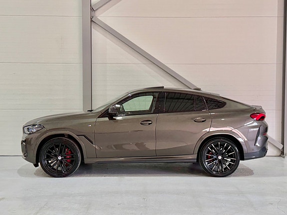 BMW X6 2 of 28