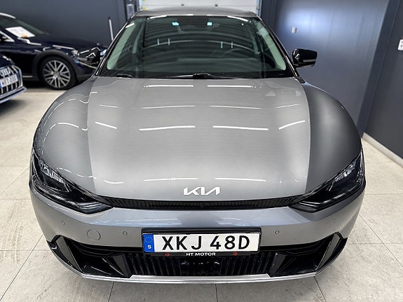Kia EV6 3 of 21