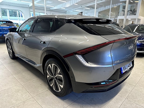 Kia EV6 5 of 21