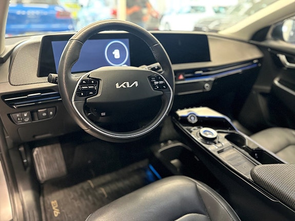 Kia EV6 14 of 21