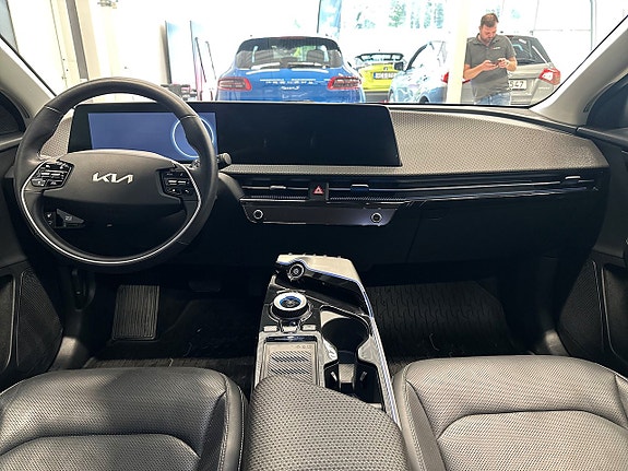 Kia EV6 13 of 21