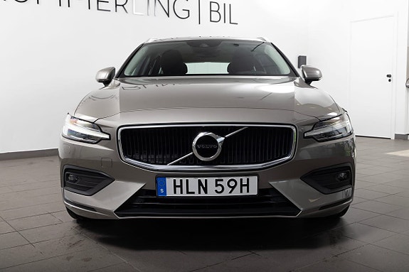 Volvo V60 8 of 23