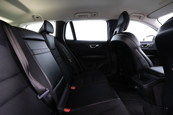 Volvo V60 15 of 23