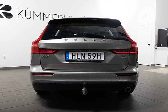 Volvo V60 11 of 23