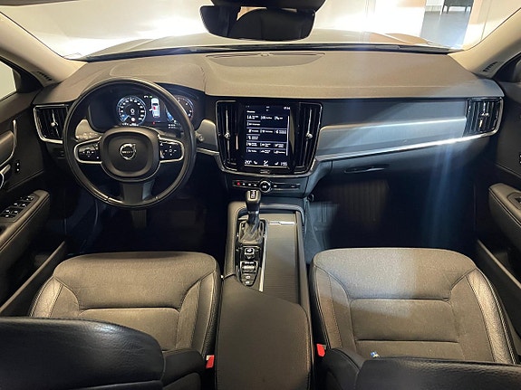 Volvo V90 6 of 21