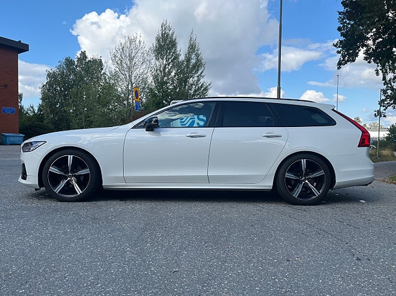 Volvo V90 3 of 6