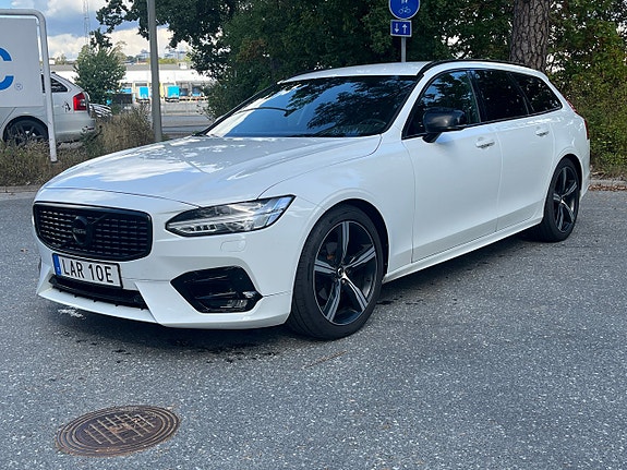 Volvo V90 2 of 6