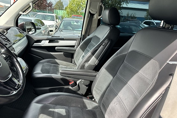 Volkswagen Multivan 11 of 30