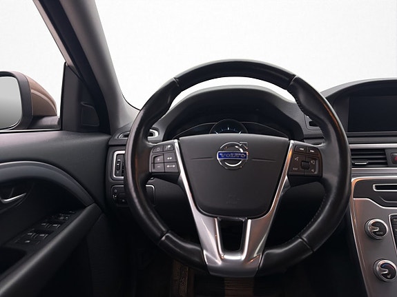 Volvo V70 14 of 29