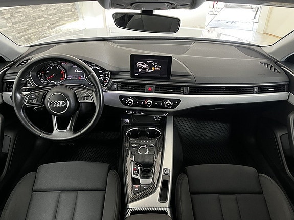 Audi A4 13 of 24