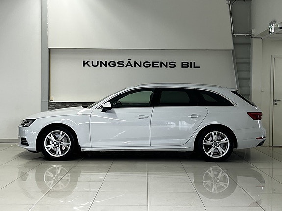 Audi A4 4 of 24