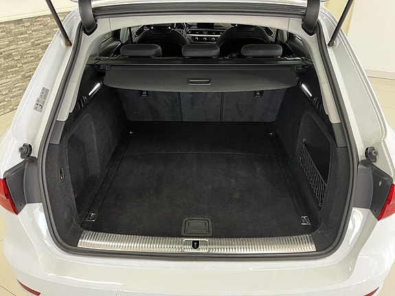 Audi A4 16 of 24