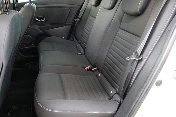 Renault Megane 12 of 18