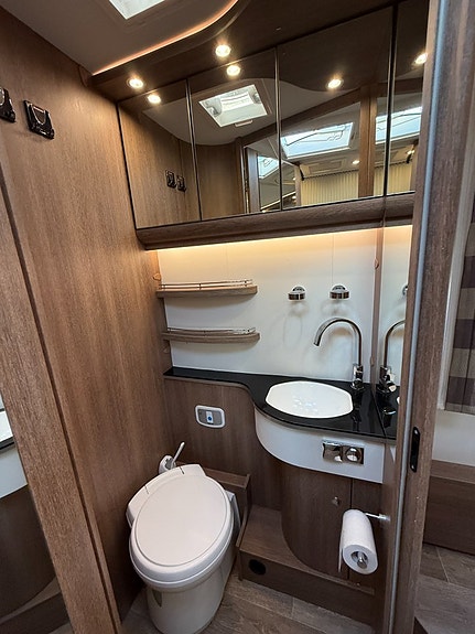 Dethleffs Esprit T 7150 ( 148HK ) Queensbed! Ugn! Inverter! Stor lounge! 1069kg lastvikt! 12 of 20