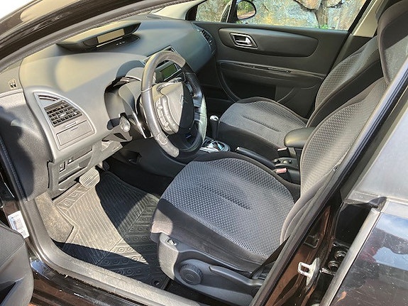 Citroen C4 6 of 12