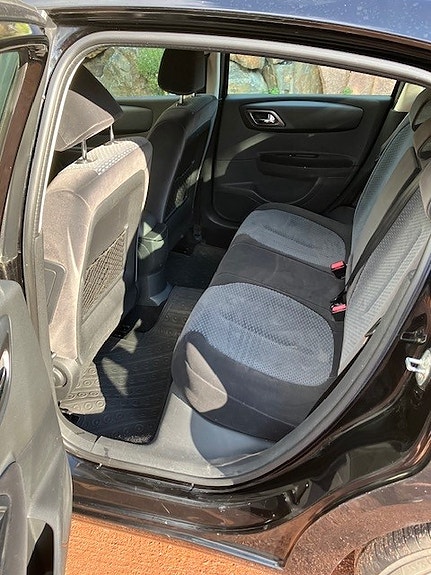Citroen C4 7 of 12