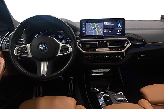 BMW iX3 8 of 19