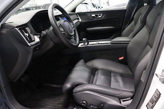 Volvo V60 Cross Country 9 of 30