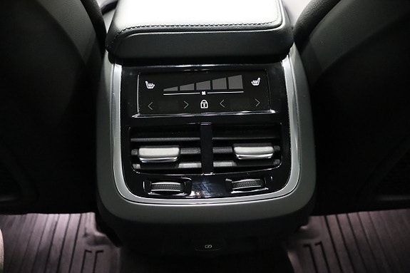 Volvo V60 Cross Country 13 of 30