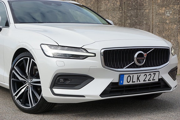 Volvo V60 3 of 30
