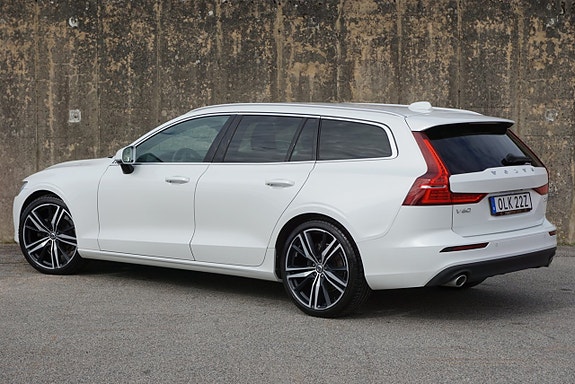 Volvo V60 5 of 30