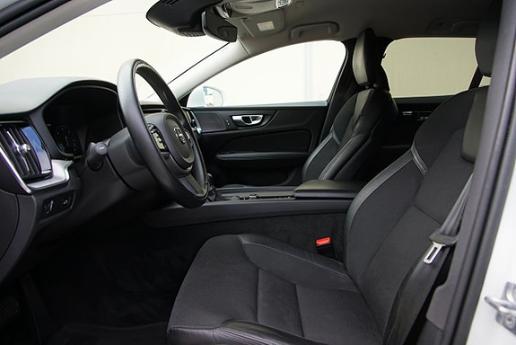 Volvo V60 17 of 30