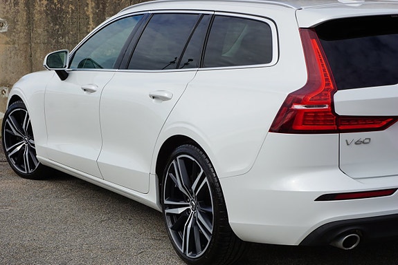 Volvo V60 6 of 30