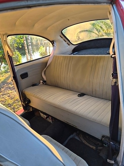 Volkswagen 1303 6 of 8