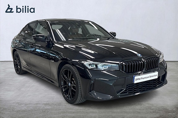 BMW 330e 20 of 20