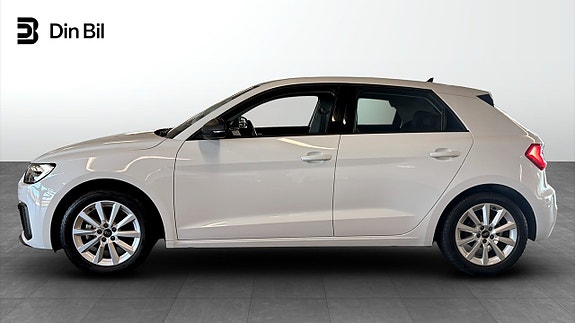 Audi A1 2 of 13