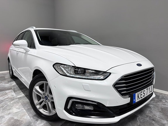 Ford Mondeo 2 of 30
