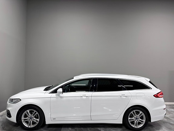 Ford Mondeo 5 of 30