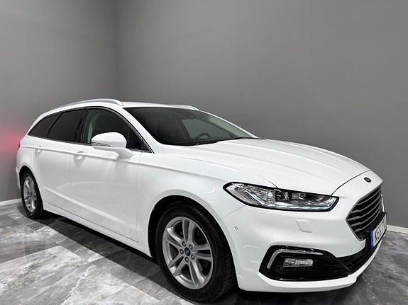 Ford Mondeo 10 of 30