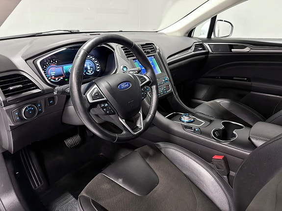 Ford Mondeo 15 of 30