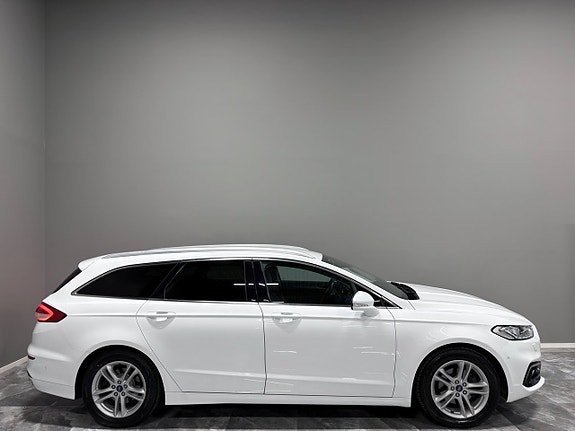 Ford Mondeo 9 of 30