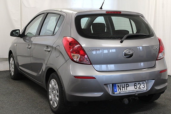 Hyundai i20 7 of 15