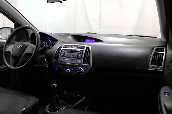 Hyundai i20 11 of 15