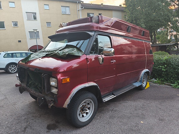 GMC 2 of 6