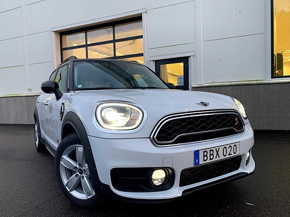 MINI Countryman Cooper S 14 of 16