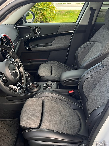 MINI Countryman Cooper S 8 of 16