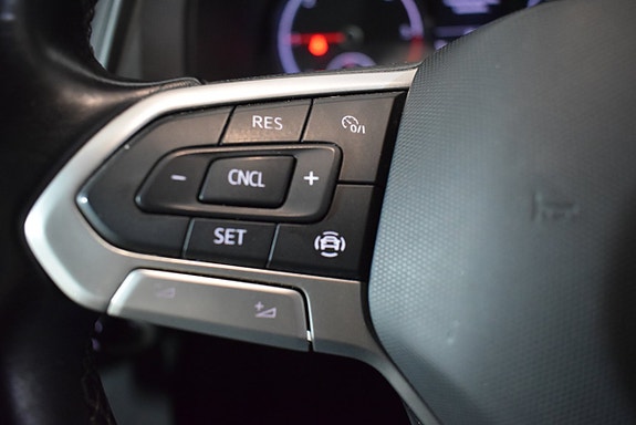 Volkswagen Transporter 12 of 16