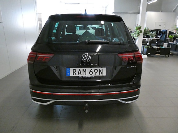 Volkswagen Tiguan 5 of 24