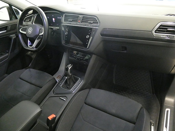 Volkswagen Tiguan 11 of 24