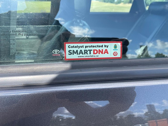 Toyota Prius 13 of 17