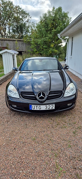 Mercedes-Benz SLK200 3 of 8