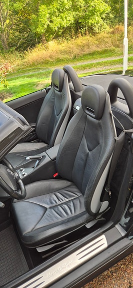 Mercedes-Benz SLK200 2 of 8