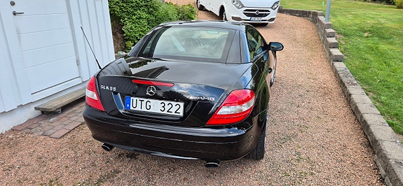 Mercedes-Benz SLK200 4 of 8