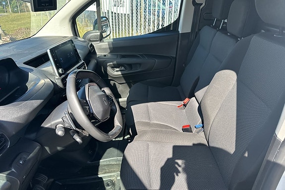 Peugeot Partner 18 of 26