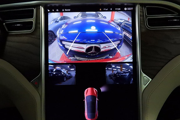 Tesla Model S 24 of 30