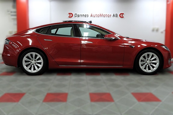 Tesla Model S 10 of 30